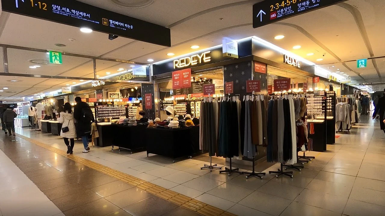 Gangnam Station Underground Shopping Center-image
