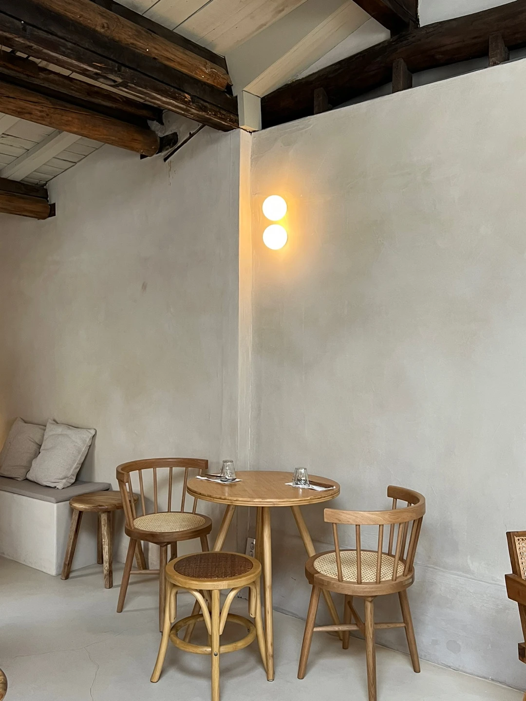 MAISON LOUPBLANC