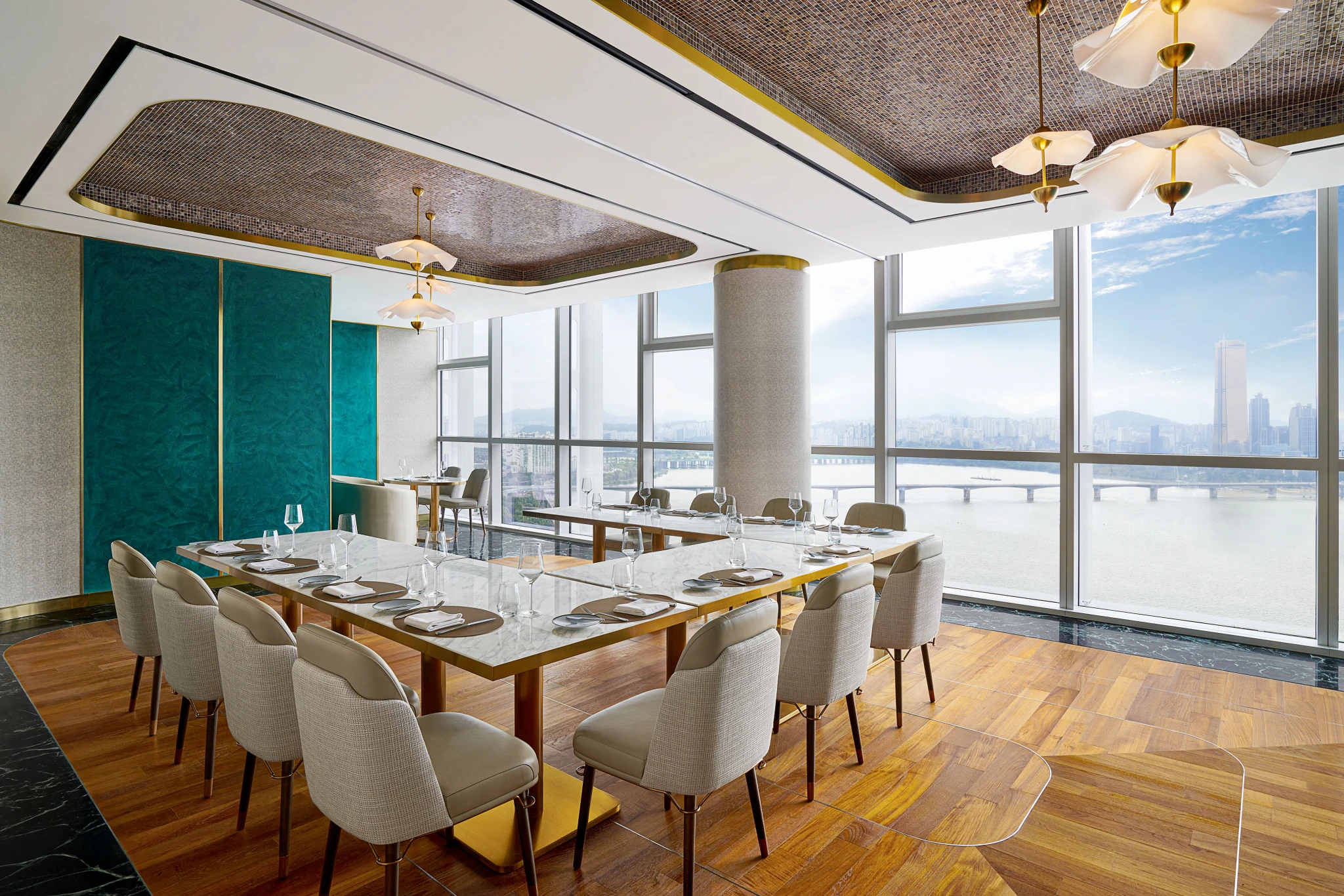 Hotel Naru Seoul Restaurant Voisin
